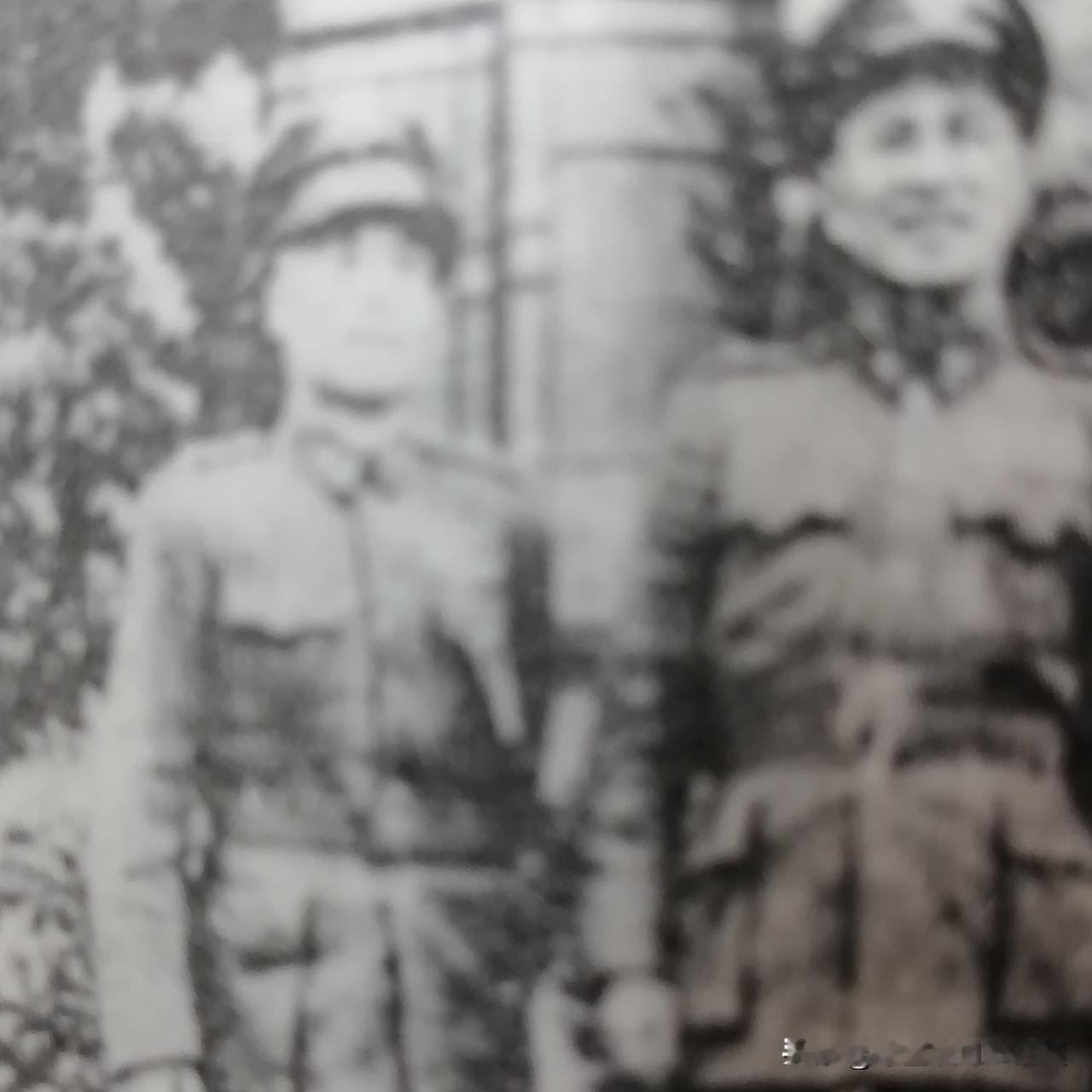 这个小兵随手从地上捡了一件衣服，却被李宗仁下令枪毙。我们看看李宗仁对这件事怎么说