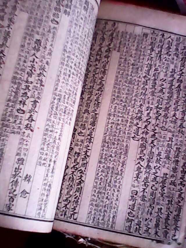 现在的自己早已心智成熟，不会太过感叹和留恋往日时光，而是懂得了在物欲横流中做个干