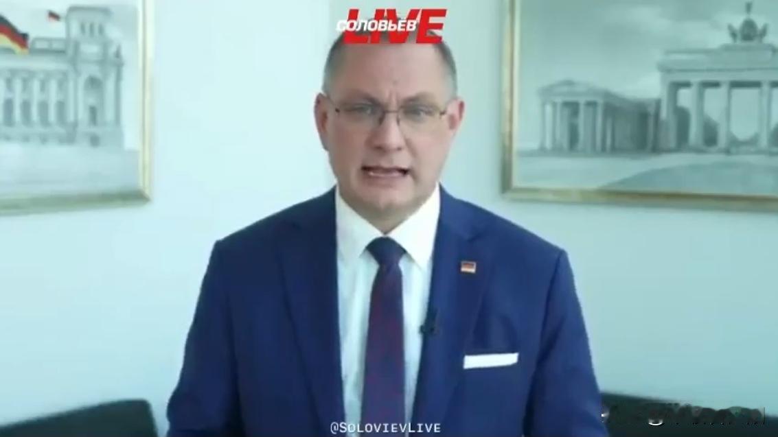德国选择党联合主席赫鲁帕拉公开抨击总理默茨政府，称国防部长皮斯托利斯“裹尸袋都准