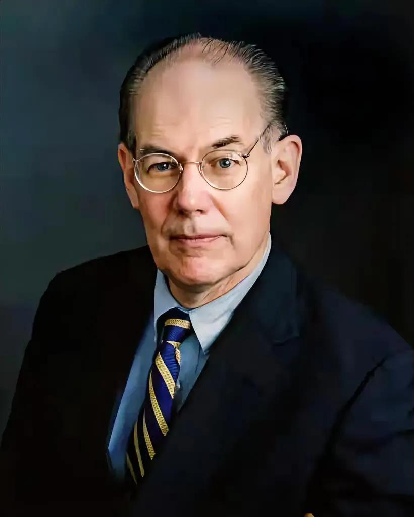 美国学者米尔斯海默认为美国应尽快结束乌克兰战争，要求美国把俄罗斯从中国怀里拉走，