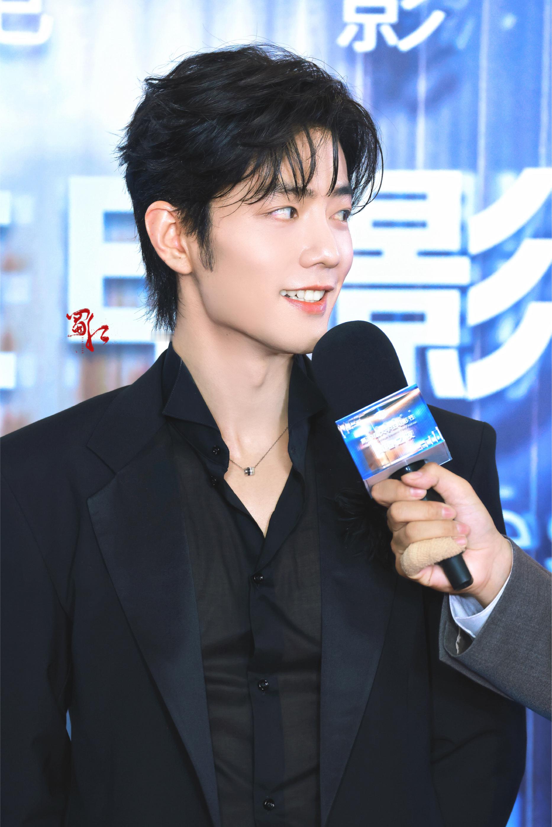 慢慢来，谁都有发光的时候。最优秀的肖战！肖战大影节影帝肖战听到自己获奖的表情📮