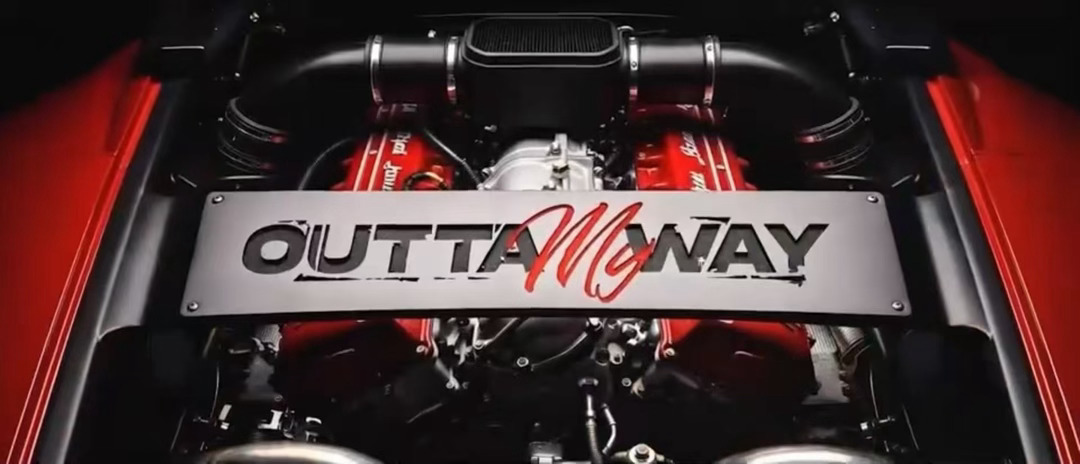 姚琛钱锟合作曲姚琛钱锟合作曲MV 翻看他俩之前的vlog，一个敢骑摩托带人，一个