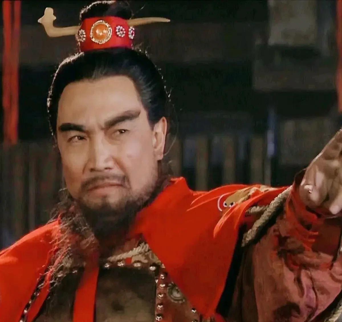 曹操讨伐袁术时，对运粮官王垕说：“我想要借你的人头一用，以安人心，你不可不要舍不