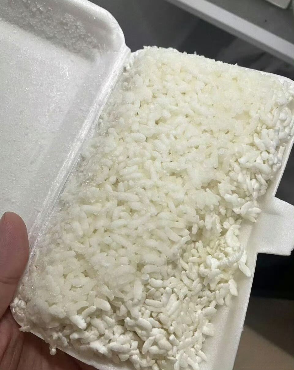 有时候觉得给老年人用冰箱是个错误的选择。 