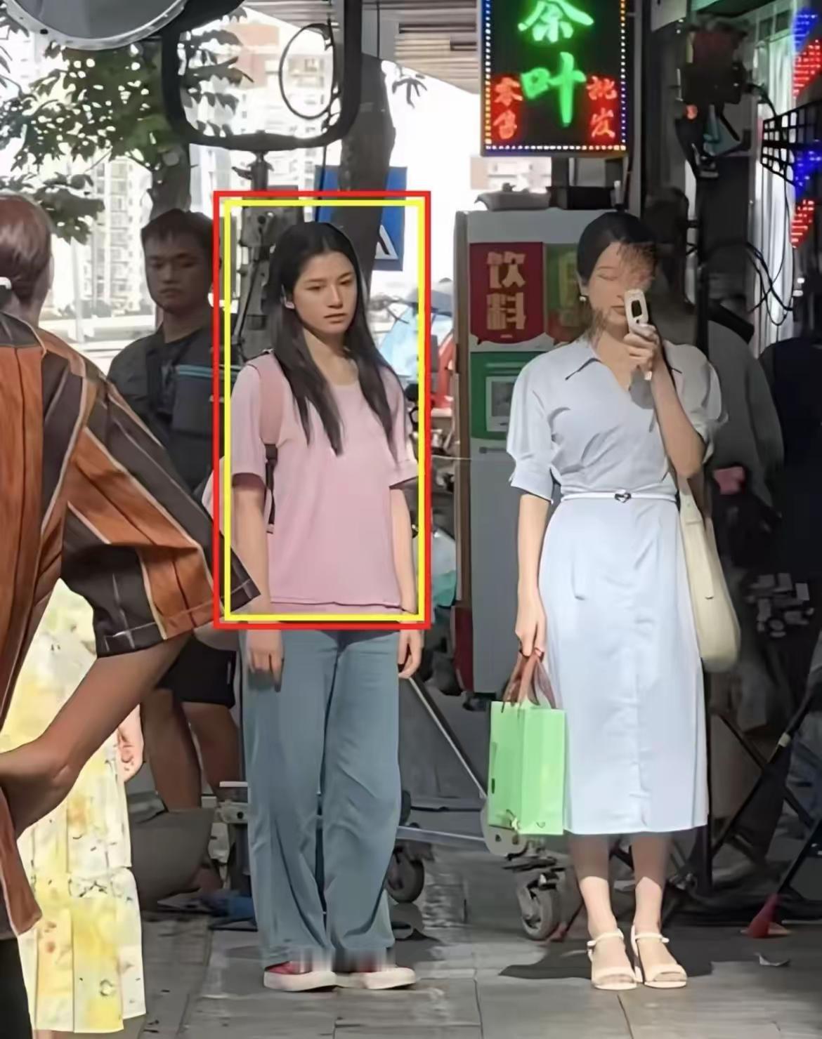 周也和张婧仪，傻傻分不清楚