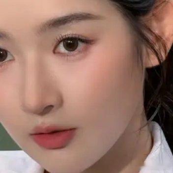 黄景瑜 王玉雯，恋情新瓜！才刚吃完黄景瑜张艺上和王雨馨之间小三抓马恋情瓜，今天告