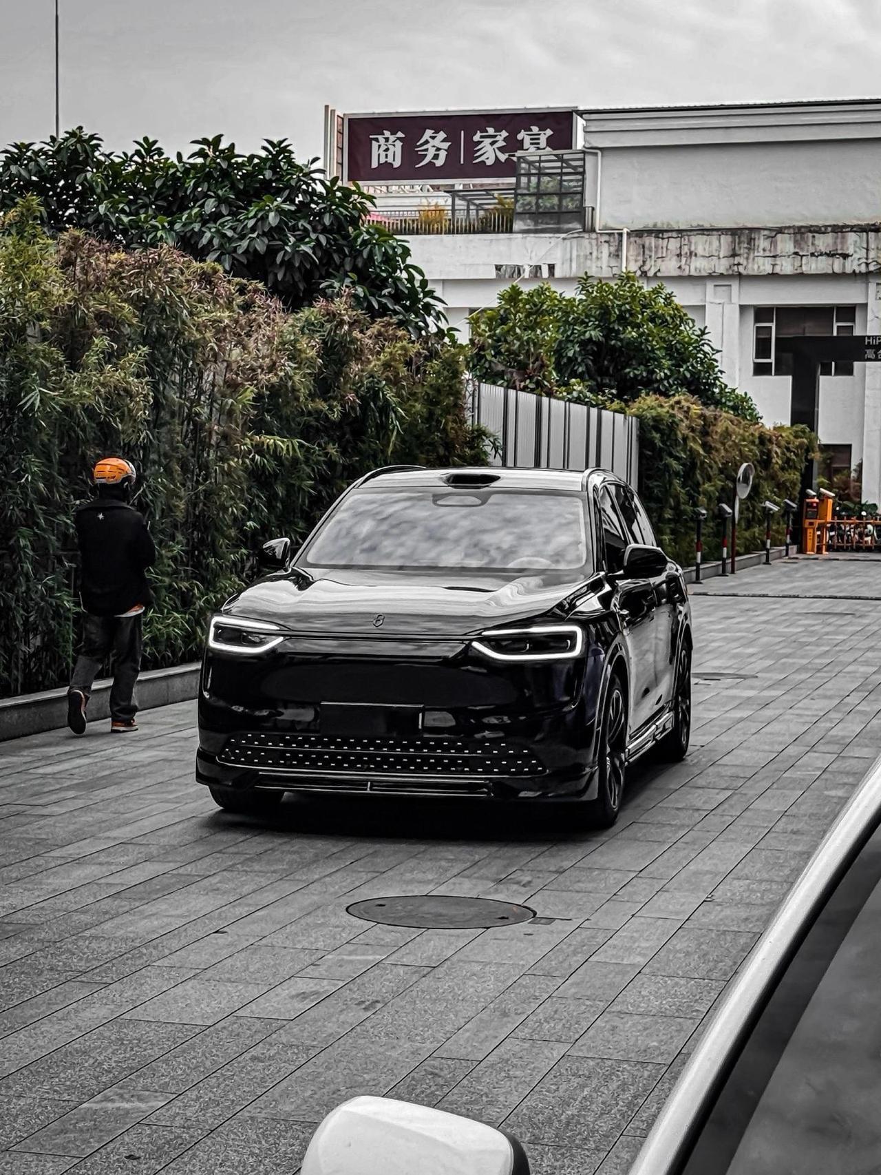 谁能拒绝这么帅的一台黑武士问界M7?
全套黑武士套件，全面上架……全国可包施工。