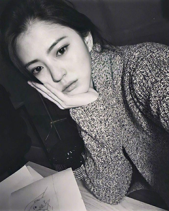韩素希  真的很吃她的颜 