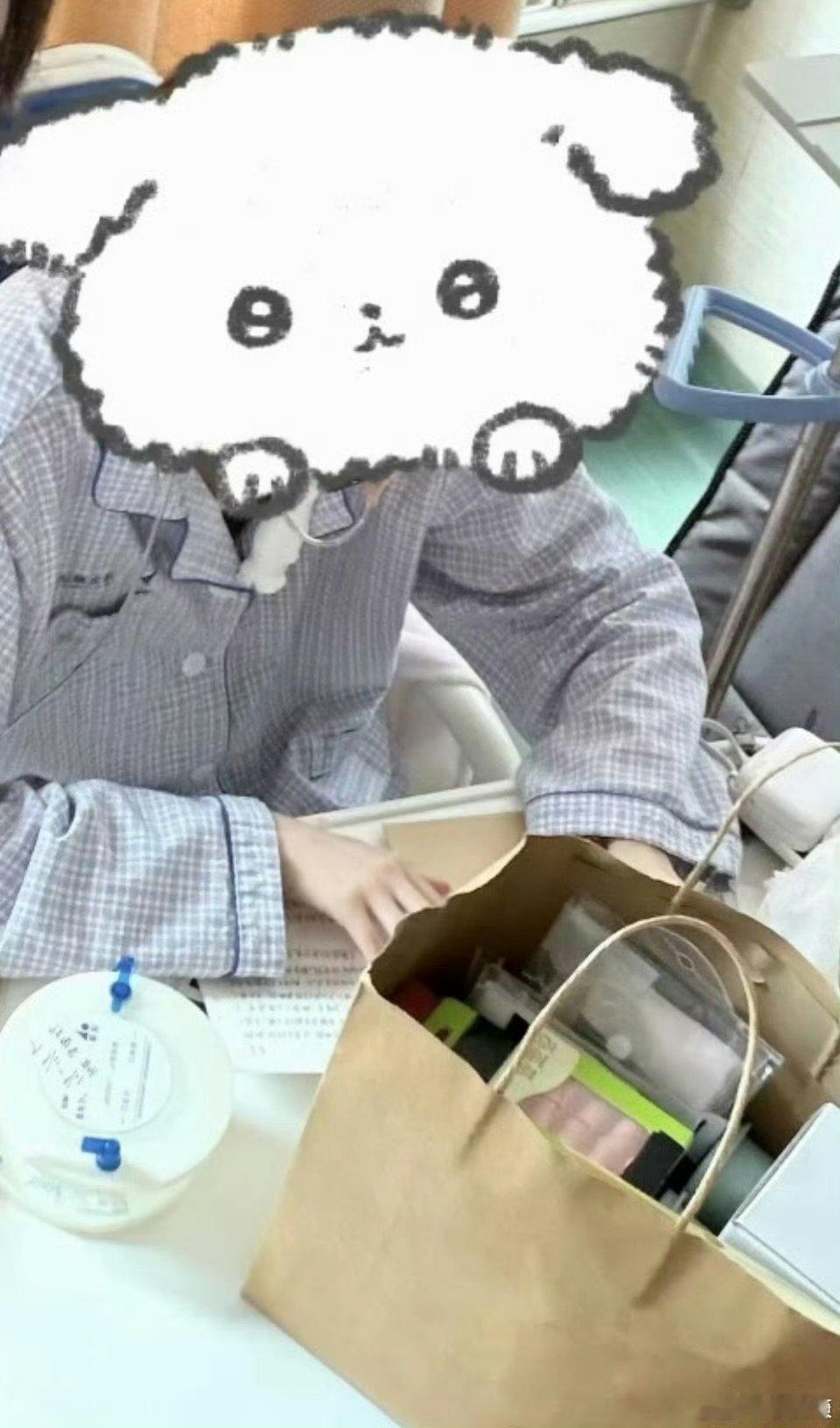 吴星颖插着管写信吴星颖在病床上给孙柏涵写信啊啊啊啊啊吴星颖病床上插着管给孙柏涵写