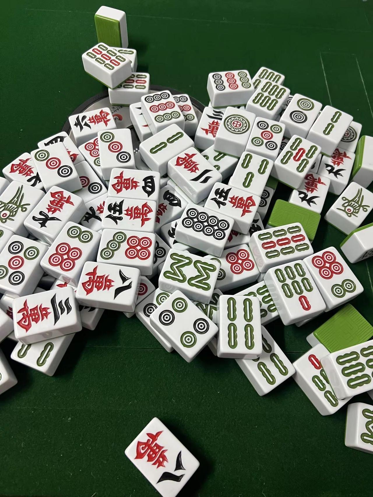 碗一放，就陪老辈子们玩个早场