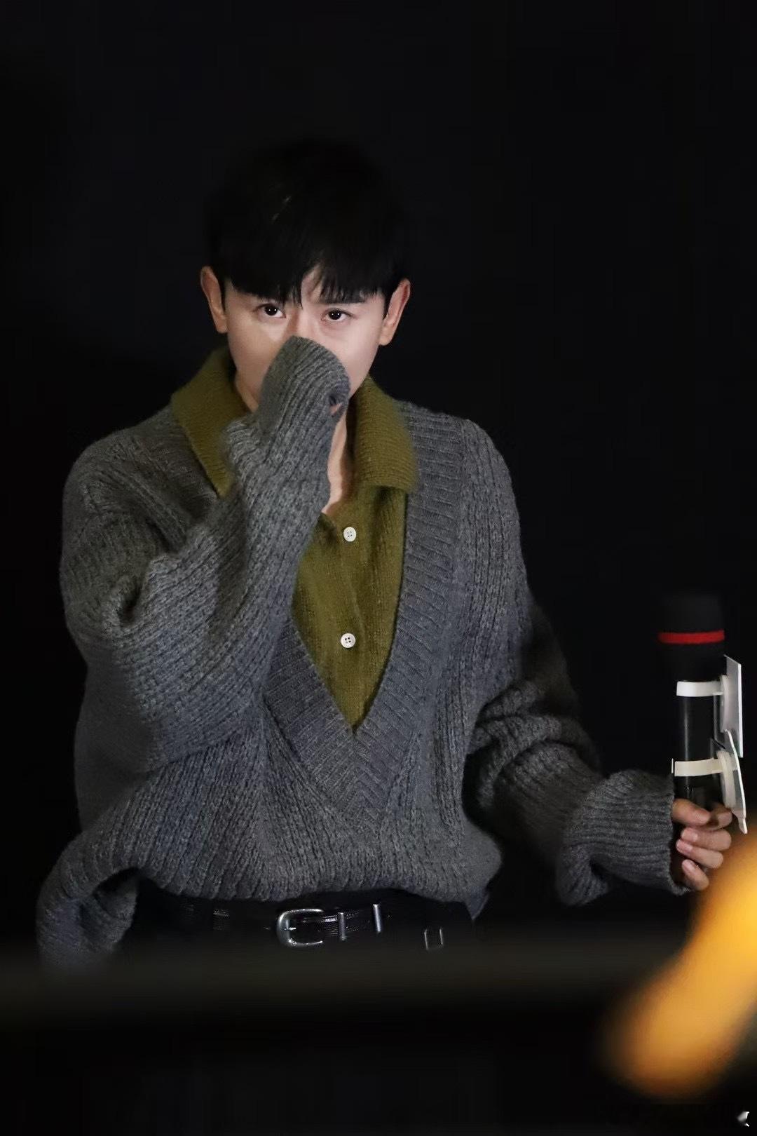 张杰演唱会大电影首映直播 朋友圈看到帅气的杰哥 