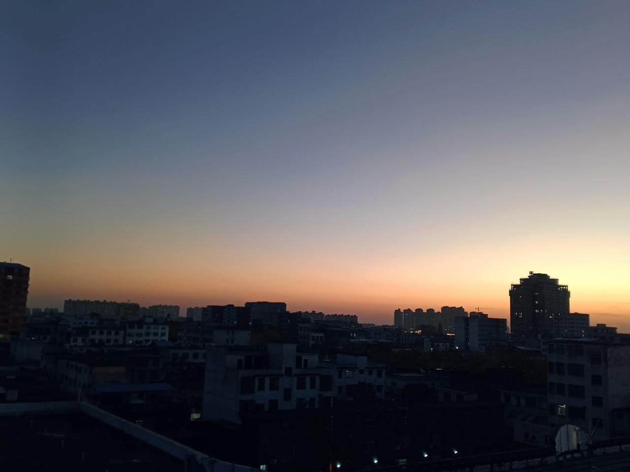 看完戚夫人的悲催遭遇后，人们不仅感慨吕雉太狠了！

戚夫人是汉高祖刘邦的宠妃，而