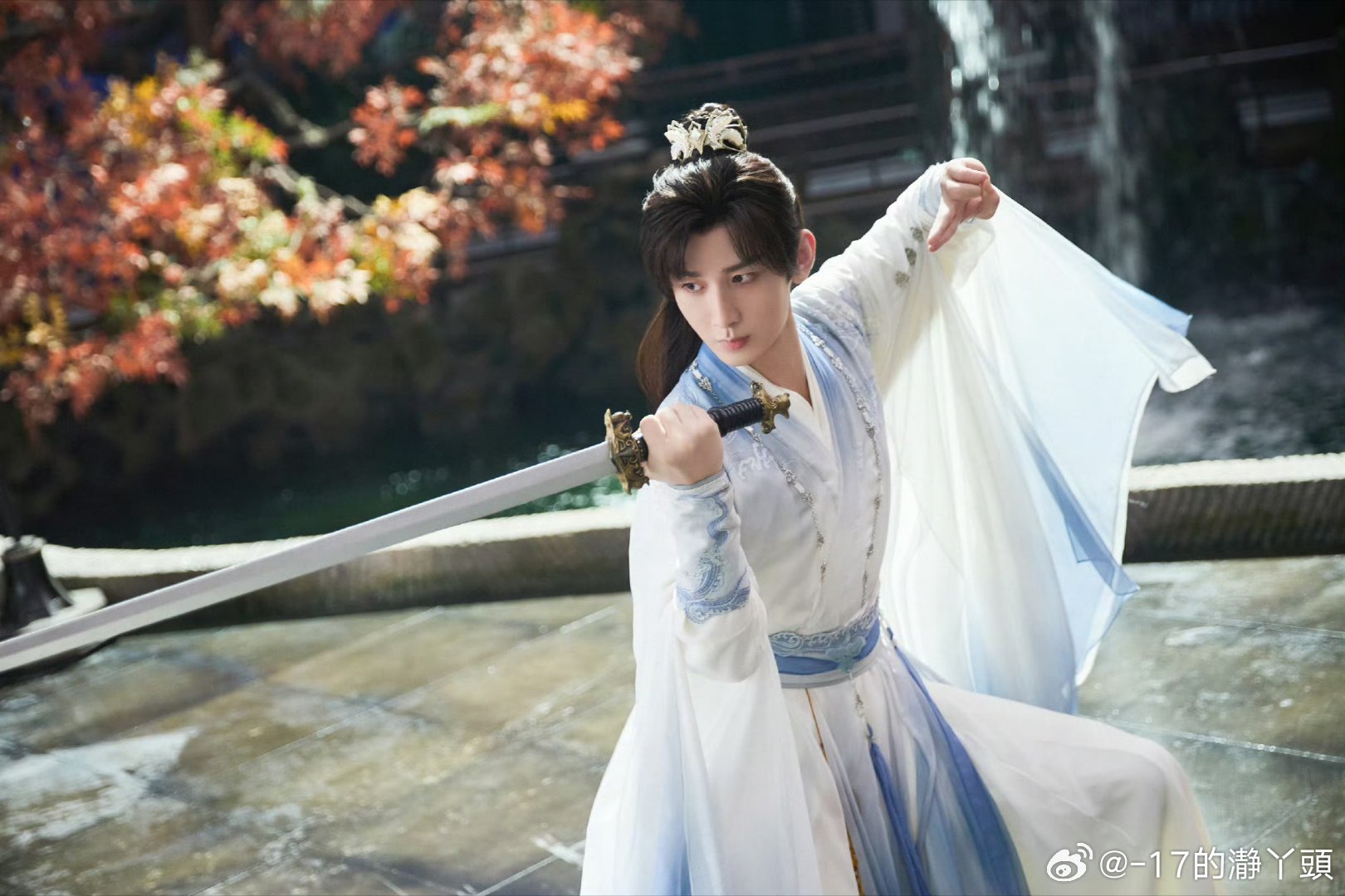 成毅长安二十四计cy成毅谢淮安成毅在演艺道路上不断乘风破浪，挑战自我。从默默无闻