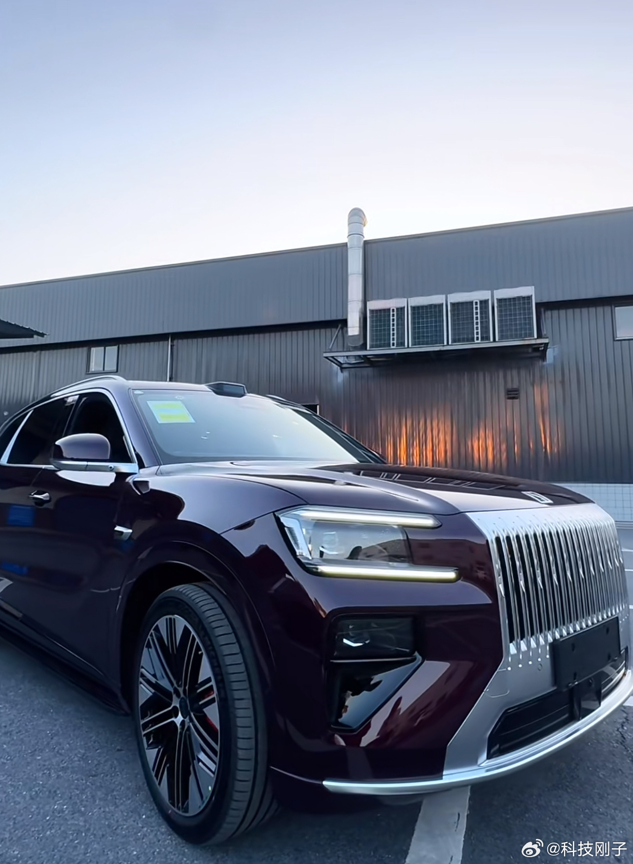 极氪8X官宣4月17日正式上市  极氪8X定了，17号浙江宁波发布，作为极氪9X