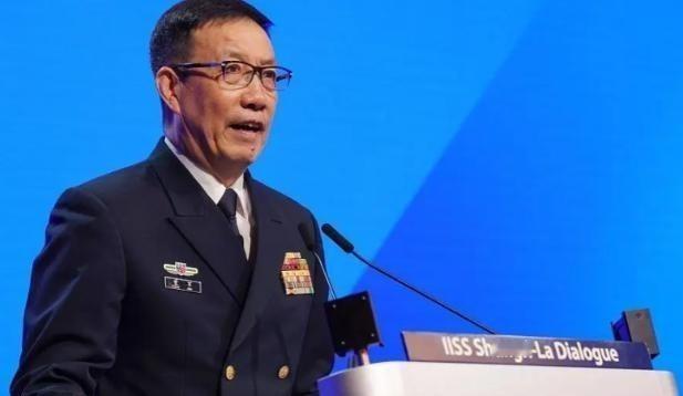 台湾省退役将领栗正杰在政论节目上提了一件让很多人警觉的事：他援引了日本媒体的判断