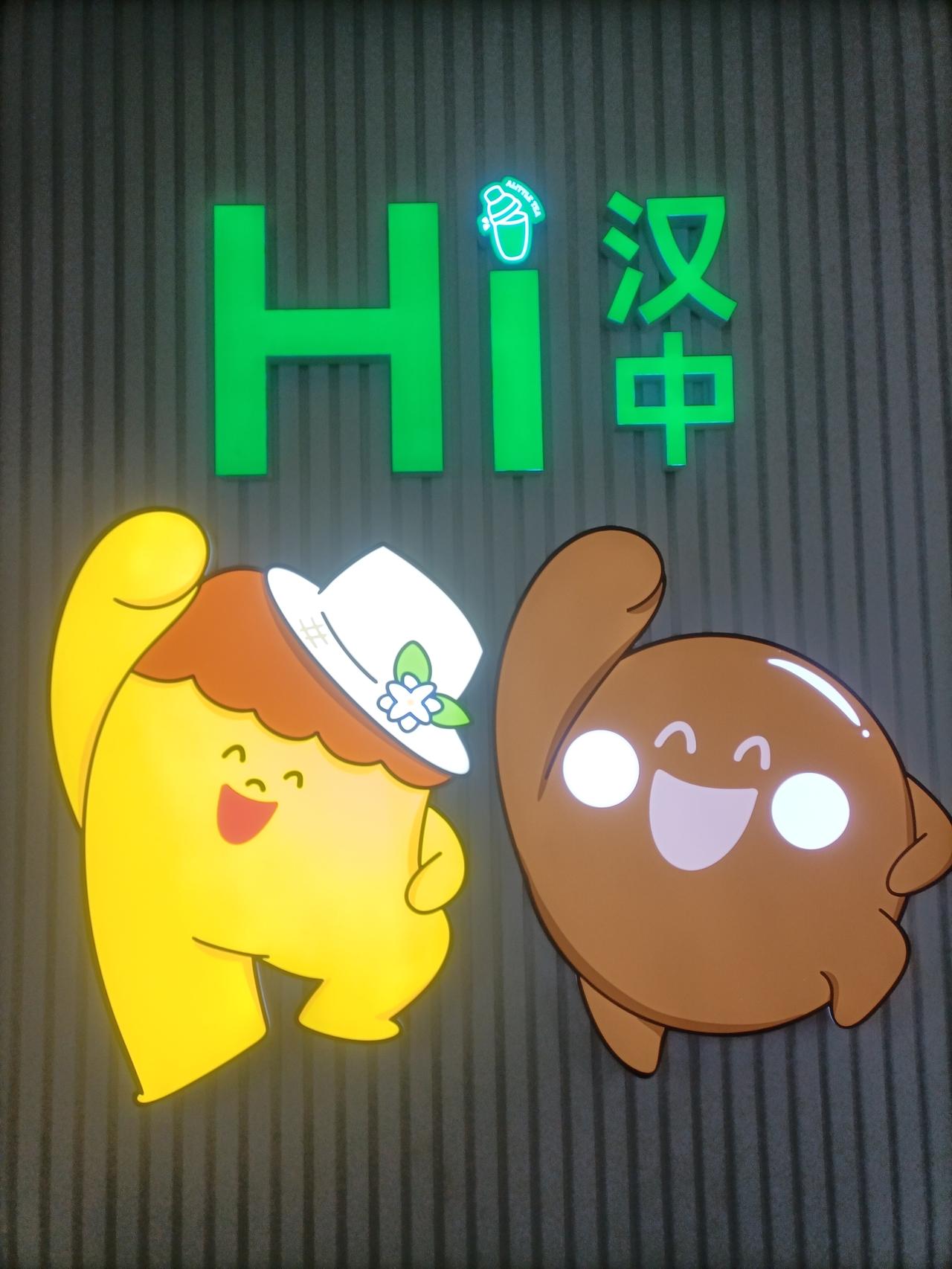 【夏之韵·岁月磨平棱角】一人发表一句今天的感悟
岁月磨平棱角，不是冷漠，是温柔且