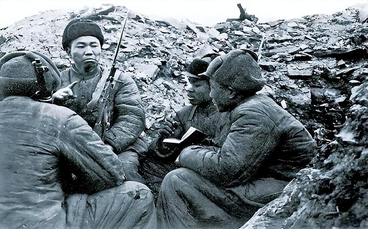 在抗美援朝战场上，许多志愿军战士来自农村，头一回见到美军的野战口粮。一次，他们缴