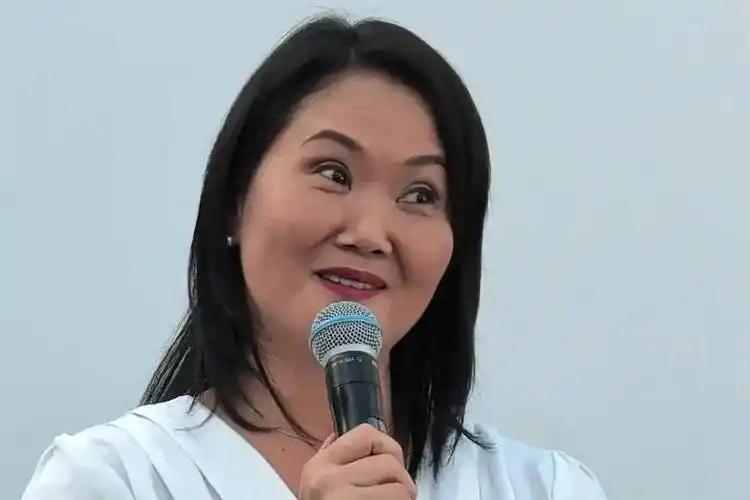 秘鲁大选结果出炉，日本裔候选人藤森庆子最终胜选，而且赢得那叫一个悬。根据秘鲁全国