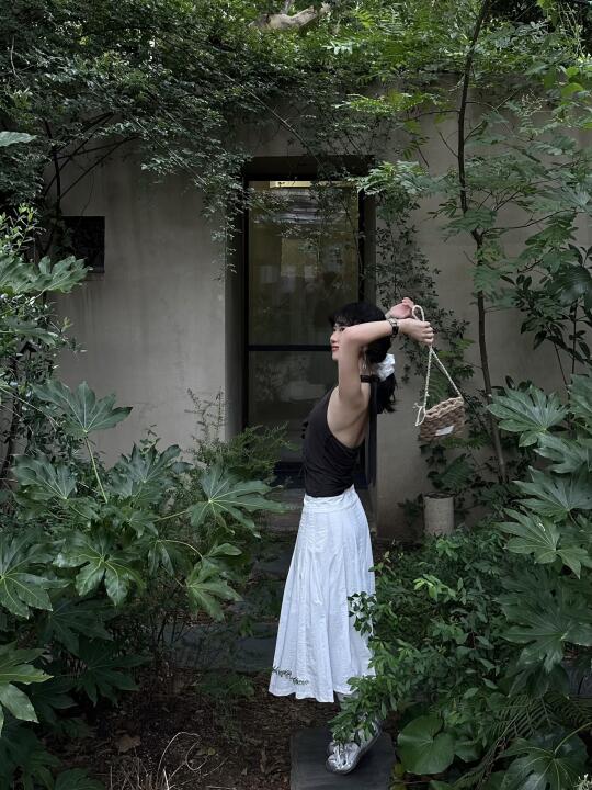 上海林中小屋内的潮绣古帕收藏展🛖