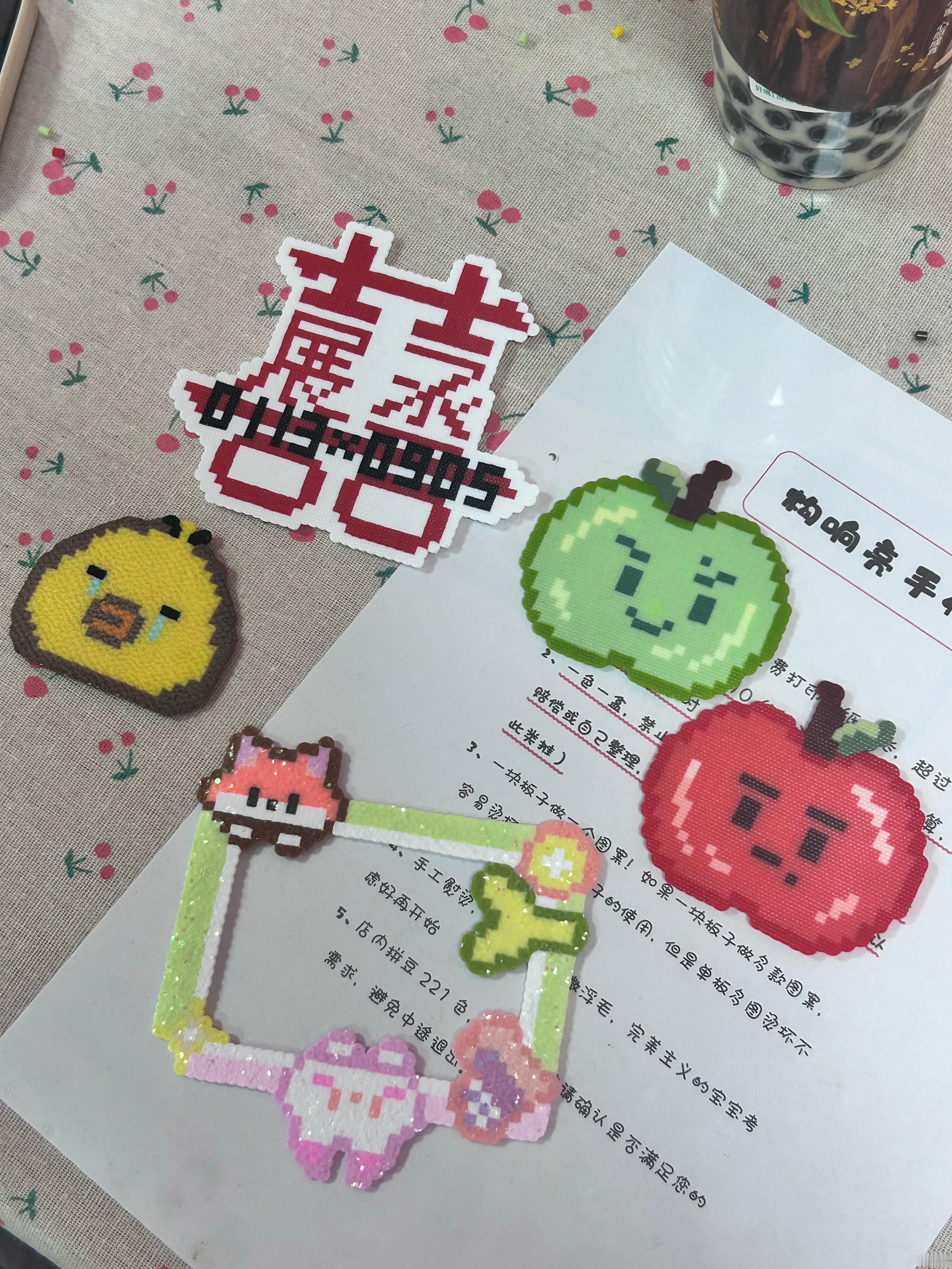 我想哭呀我的鼻孔鸡我的拼豆卡套被烫成这样了呀