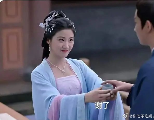 卢昱晓这种颜值真的可以看出她很有福气了 