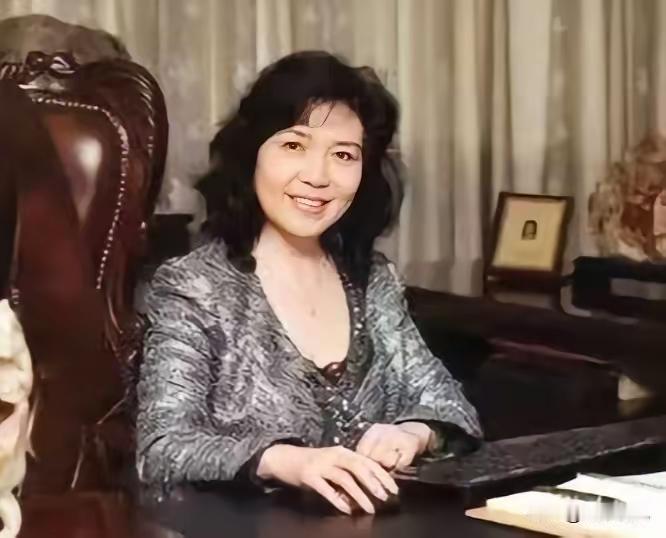 尘埃落定！昔日“疫苗女王”长生生物原董事长高俊芳4罪并罚，终审被判无期徒刑。
曾