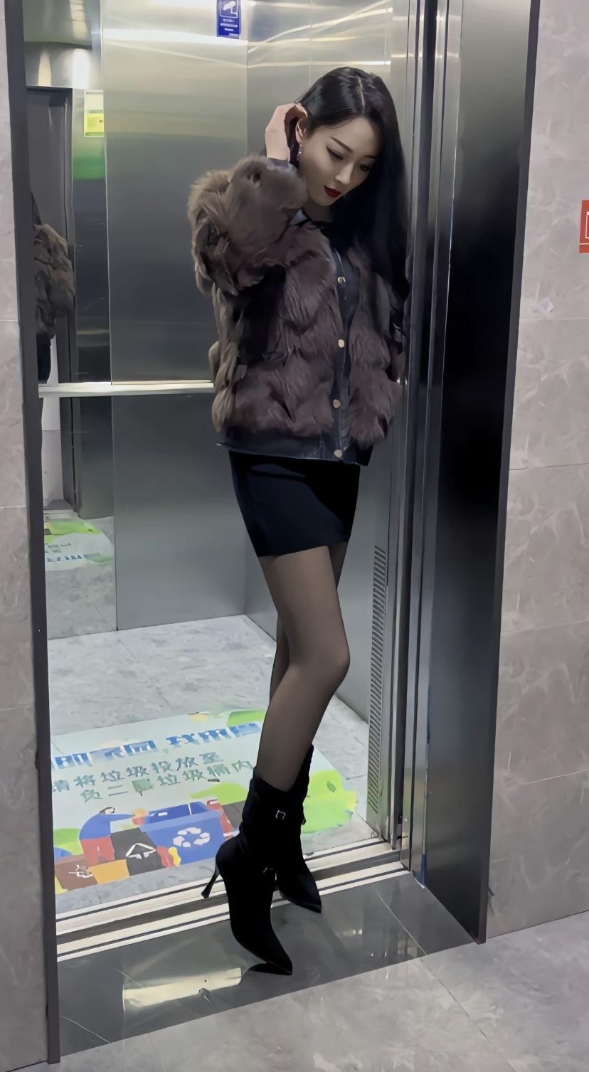 人和人之间舒服的关系，
是可以一直不说话，也可以随时说话。
相处的最好状态 相处