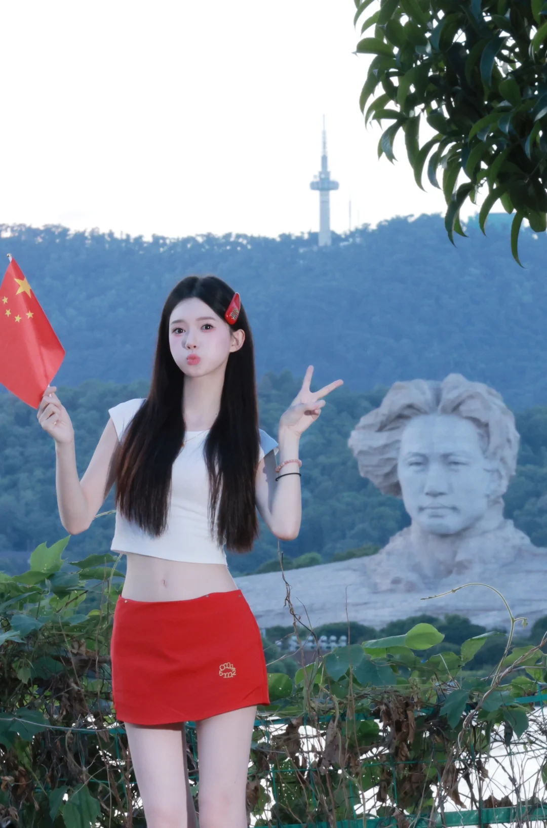 橘子洲闭园了也能拍到毛爷爷合照🇨🇳