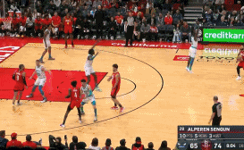 火箭“5人4次传导”，狄龙第2粒三分，打停黄蜂
北京时间11月2日，火箭与黄蜂的