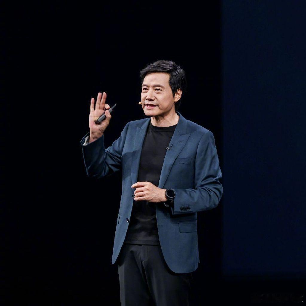 【新一代小米SU7研发工作已结束，雷军称新小米SU7样车或春节前到店】 2月1日