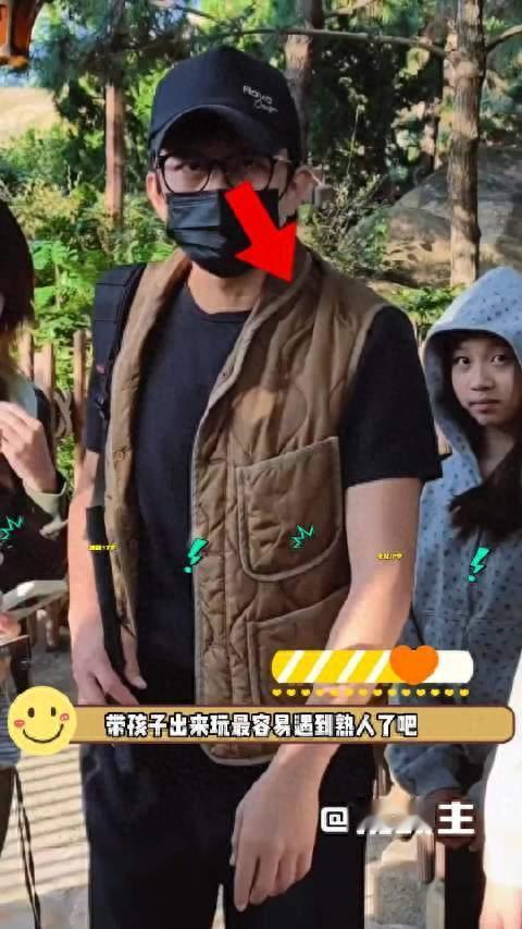 邓超迪士尼撞见应采儿，聊的内容跟普通家长一模一样