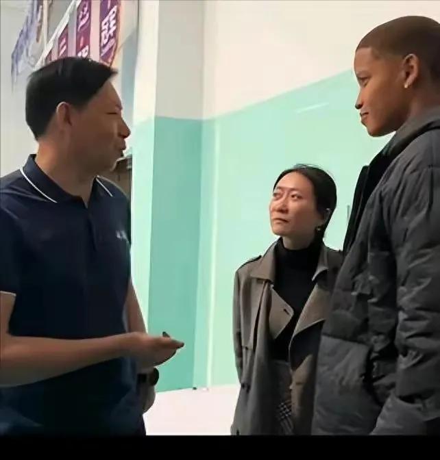 [[大笑][大笑]天津女排王姥爷太“狡猾”[大笑][大笑]]
      津苏女