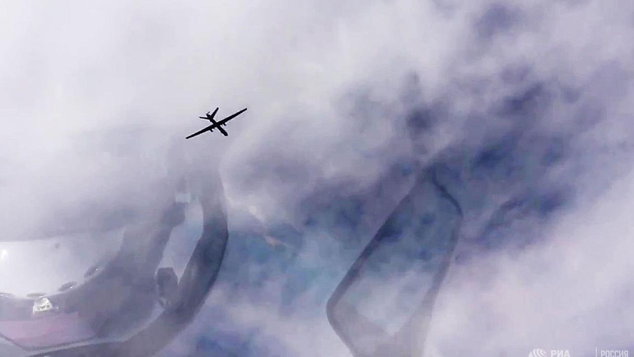 伊朗伊斯兰革命卫队在布什尔省击落美国MQ-9“死神”无人机

俄罗斯卫星通讯社 