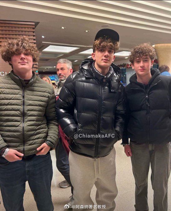 伦敦兴起一股马克斯·道曼发型热潮，犹如当年的郭富城头  英超联赛 阿森纳著名教授