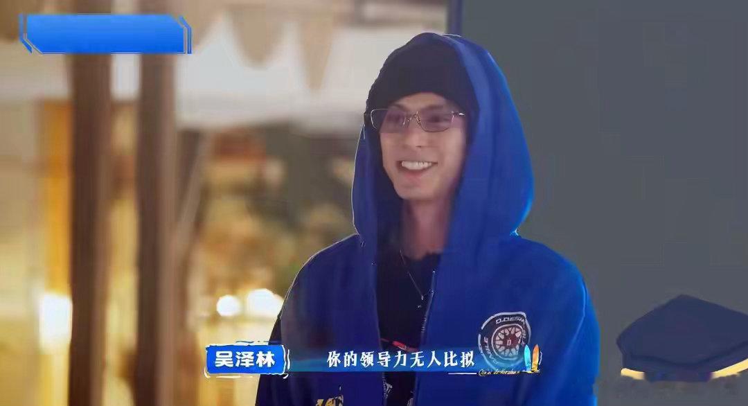 沈月向王鹤棣道歉因为合作《流星花园》，沈月和王鹤棣也成了大家心目中的“cp”，虽