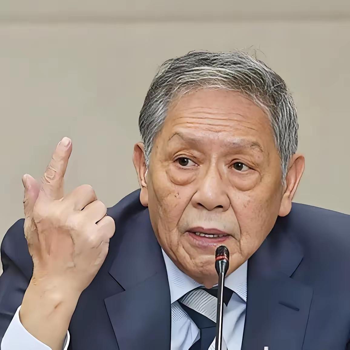 台湾的帅化民针对巴拉圭总统窜访台湾一事，为大陆出了个主意。他指出，巴拉圭一直通过