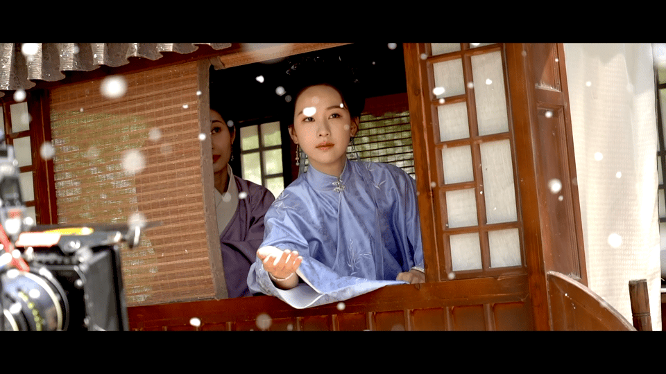 #陈都灵贵女血衣眼神杀##陈都灵贵女眼神好有对抗力# 血衣加身的庄寒雁，在陈都灵
