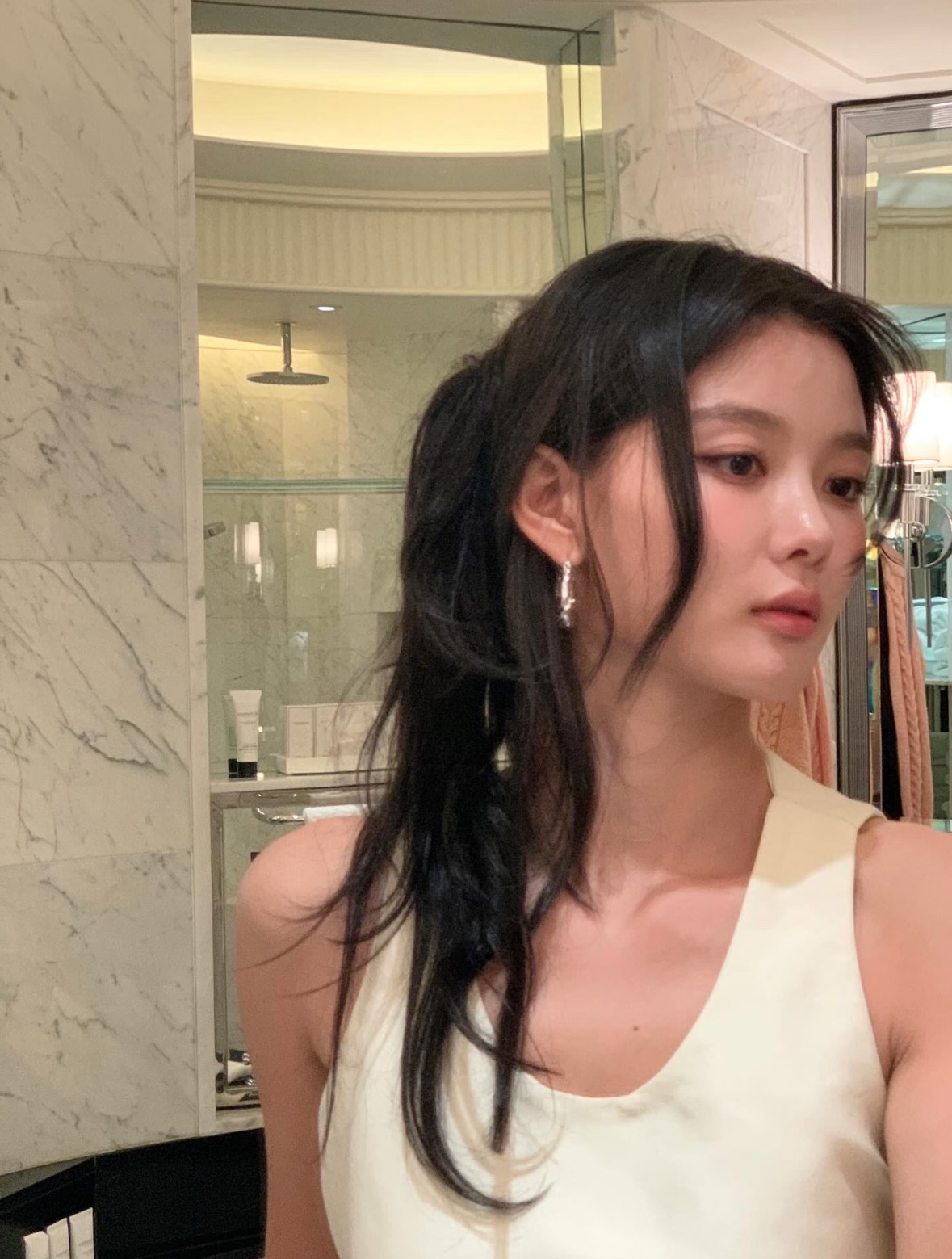 亲爱的x 金裕贞𝐉𝐢𝐧𝐲𝐮𝐳𝐡𝐞𝐧🤍 