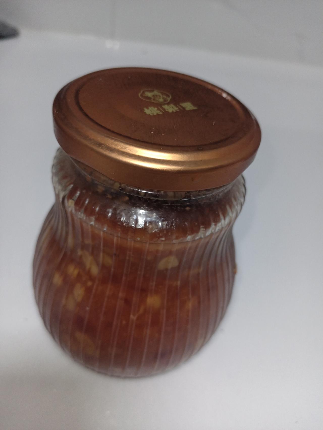我这人不会拒绝，有时候觉得自己很没用。
    刚下去遛弯，碰到原来一个小区的邻