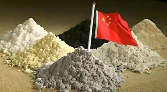 美国祭出终极杀招！一旦中国不向美国出售稀土，美国可能将强势施压，把中企踢出全球股