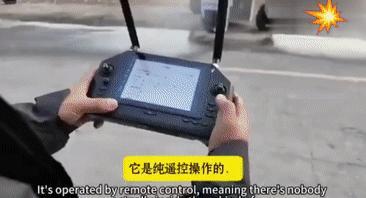 大漂亮博主亲自走进新疆棉田实地拍摄，果然拍到强迫机器劳动[捂脸]。放眼望去全是先