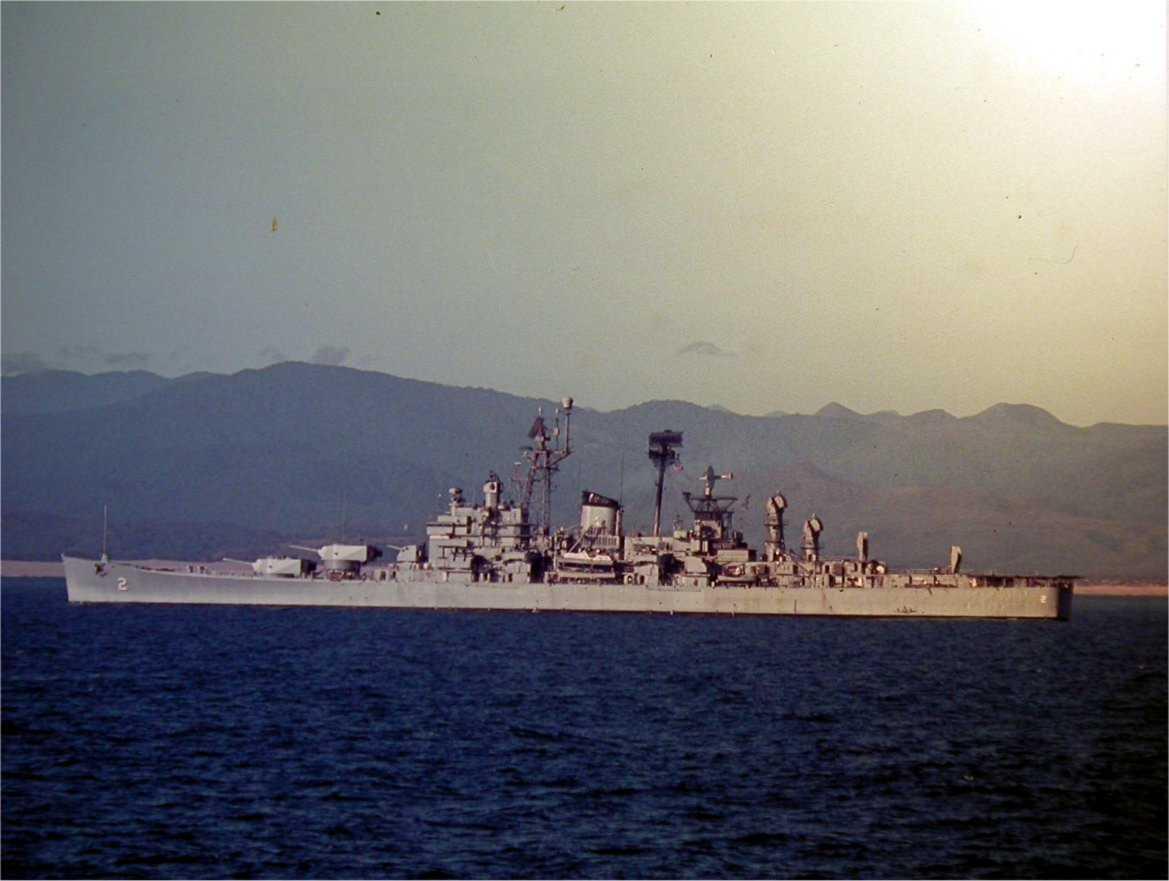 1967年参加越战的堪培拉号重巡（CAG-2）
培拉号重巡洋舰（USS Canb