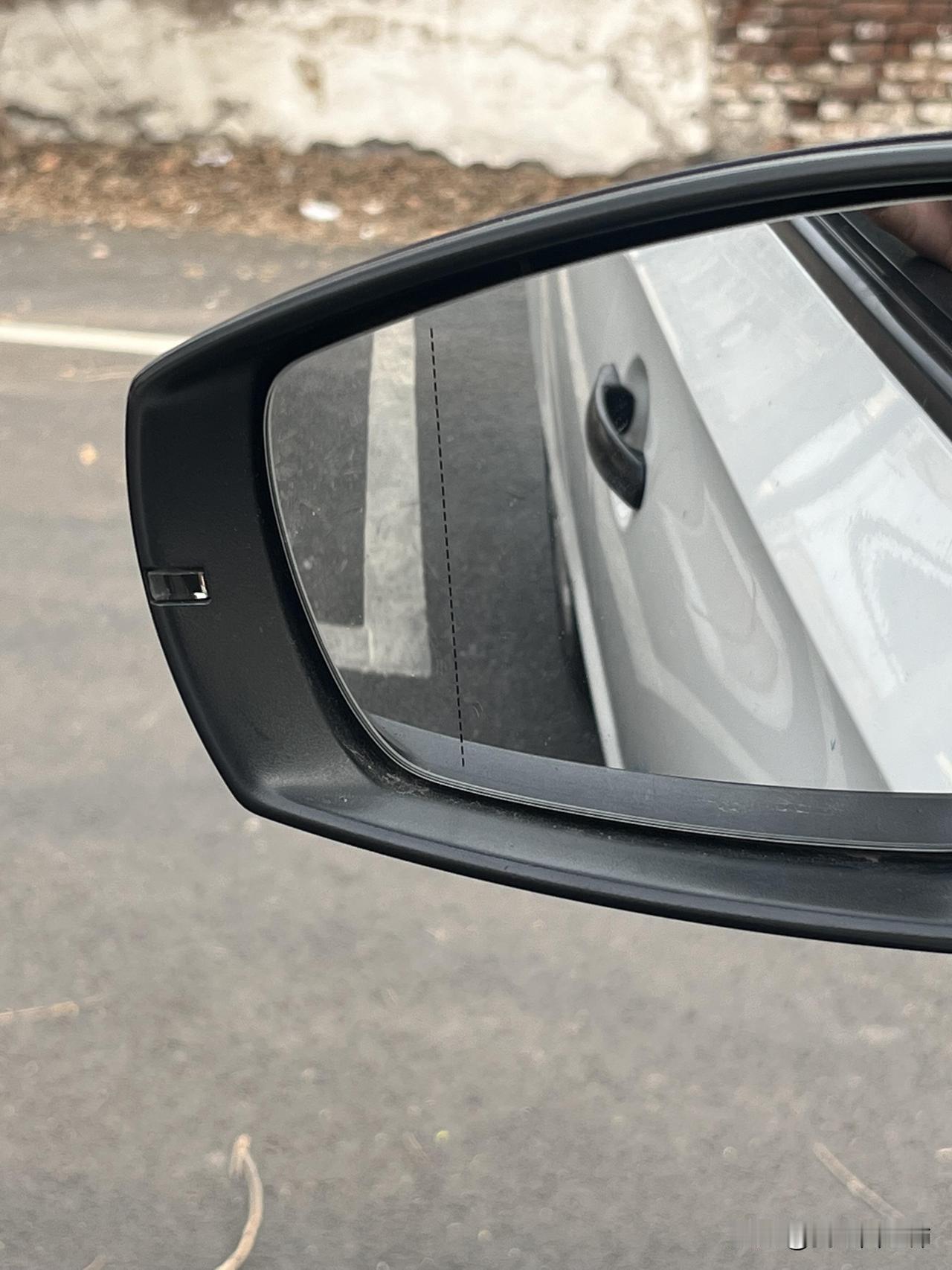 学车让我猛然意识到女性追求亲密关系的本质
今天起个大早去驾校练科二，看快迟到了，