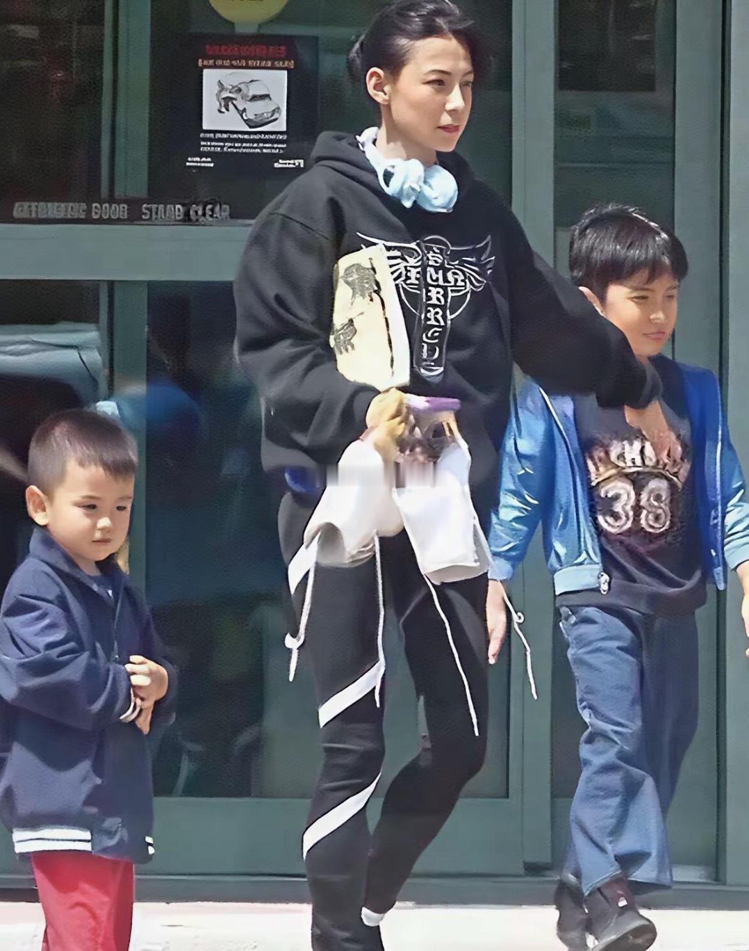 外界说张柏芝不好，可是她对孩子真的很好 