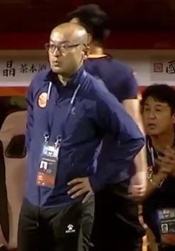 中甲平果主帅前田浩二被罚停赛1场这么搞下去，以后发布会谁还敢说真话？要么有情绪直