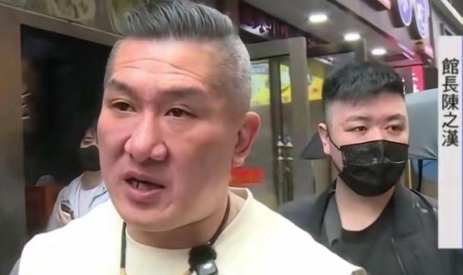 馆长说的一句话，很有道理，馆长说：“国民党打内战，输给了共产党，被赶到台湾来，在