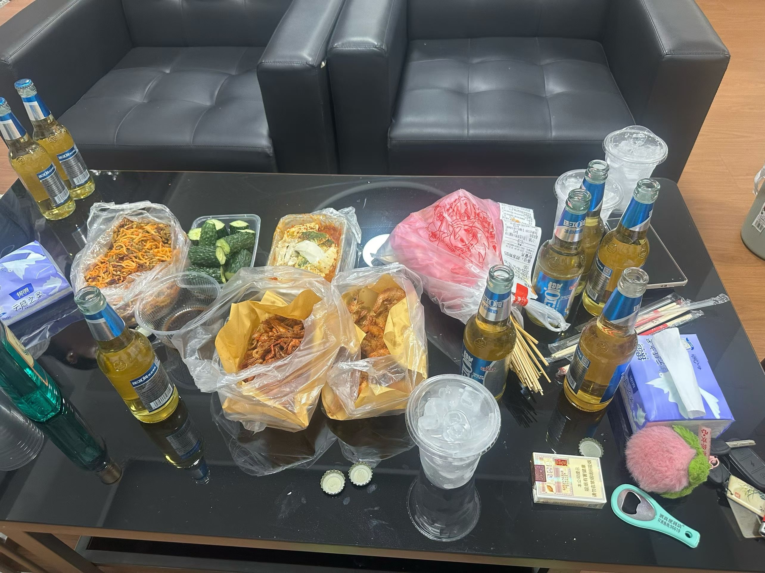 每日一餐分享也不赌也不嫖  喝点小酒算鸡毛