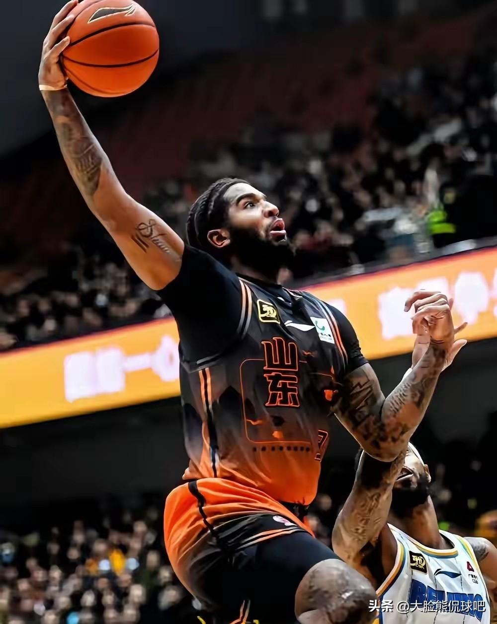 唉， 山东男篮这外援选的啊，一言难尽啊，没有一个能一锤定音的！
一个克里斯就是个