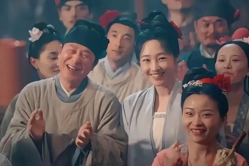 看了《好团圆》剧里的“善良又担当的大姐”白百何，印象深刻。再去看《清明上河图密码