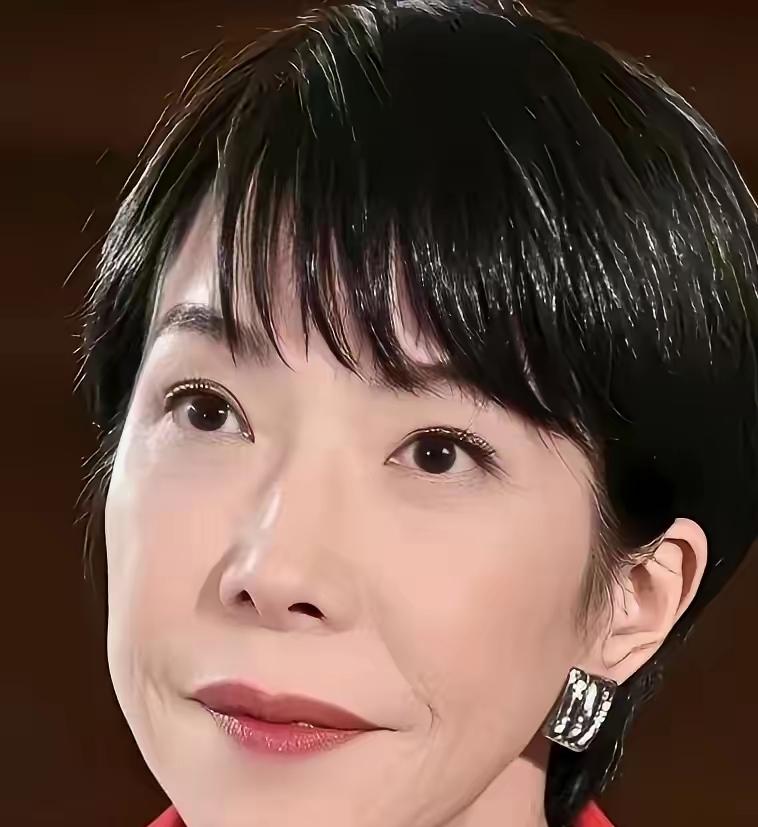 快讯！
日本突然宣布了
12月24日消息，日本防卫装备厅近日确认，已在“飞鸟”号